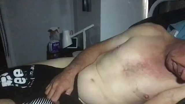 MrBombasticxxx online show from April 2, 9:32 pm