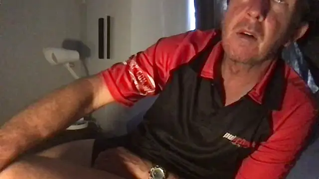 MrBombasticxxx online show from April 11, 12:40 am