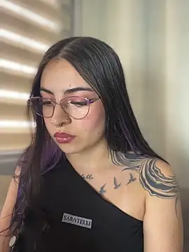Morgana Pink online show from April 28, 1:04 pm