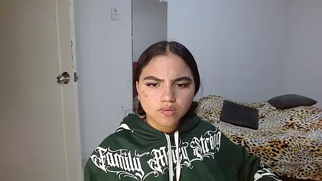Snapshot of kimmyfuckass chatting on July 21, 1:01 pm kimmyfuckass online show from July 21, 1:01 pm