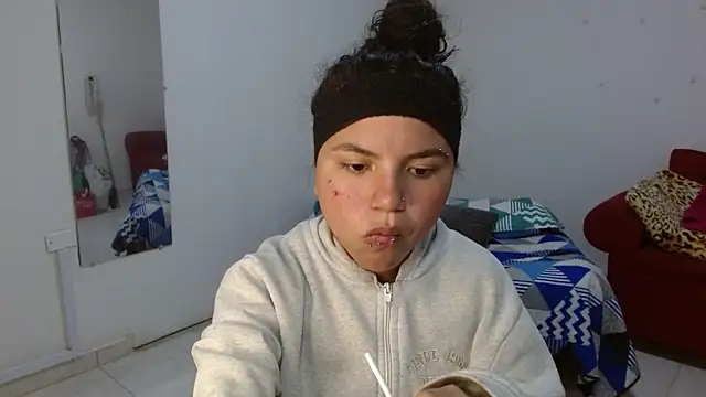 Snapshot of kimmyfuckass chatting on June 17, 12:15 pm kimmyfuckass online show from June 17, 12:15 pm