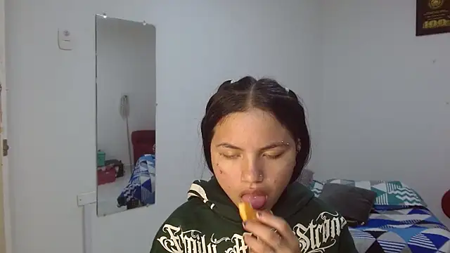 Snapshot of kimmyfuckass chatting on June 30, 12:16 pm kimmyfuckass online show from June 30, 12:16 pm