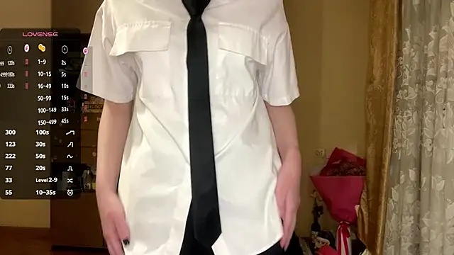 waumeoww online show from April 10, 9:22 pm