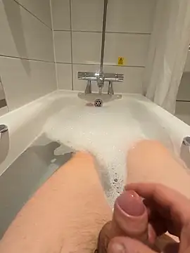 Snapshot of Johnwickers819 chatting on March 3, 3:52 pm Johnwickers819 online show from March 3, 3:52 pm