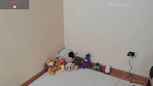 ling meow online show from March 7, 7:30 pm