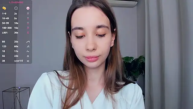 LaceyLettman online show from April 23, 1:46 pm