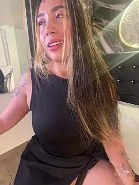 ManuelaVeeleez online show from May 31, 3:45 am