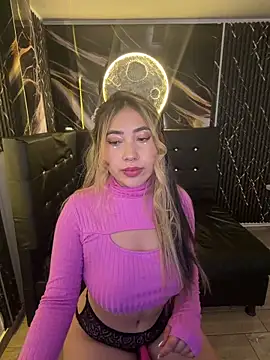 ManuelaVeeleez online show from April 3, 4:24 pm