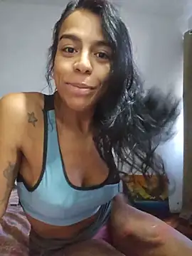 Snapshot of daniellels91 chatting on June 19, 12:00 pm daniellels91 online show from June 19, 12:00 pm
