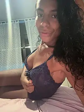 Snapshot of daniellels91 chatting on July 3, 5:36 am daniellels91 online show from July 3, 5:36 am