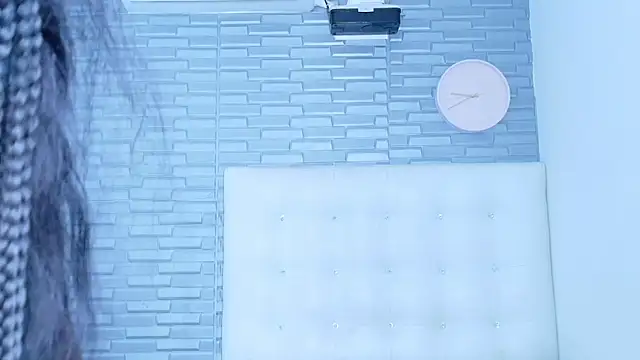 pervert shydoll1 online show from April 4, 3:57 am