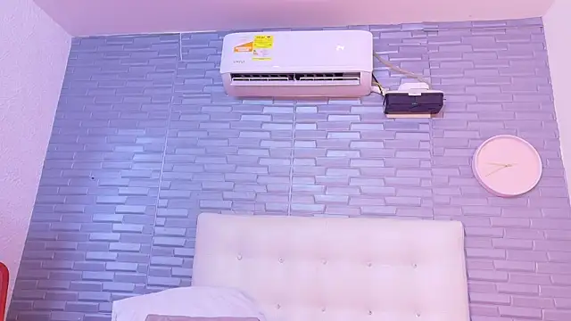 pervert shydoll1 online show from March 28, 3:51 am