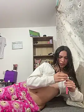 Snapshot of SweetCherry__ chatting on May 20, 9:23 pm SweetCherry online show from May 20, 9:23 pm