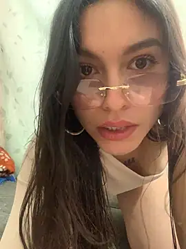 Snapshot of SweetCherry__ chatting on May 3, 5:05 pm SweetCherry online show from May 3, 5:05 pm