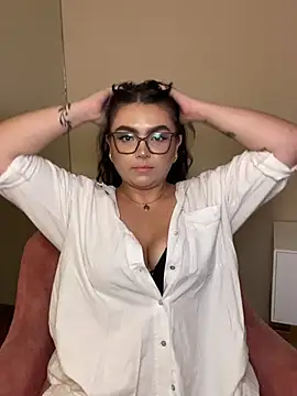 AlmaraRouge online show from April 1, 8:17 pm