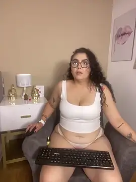 AlmaraRouge online show from May 14, 8:06 pm