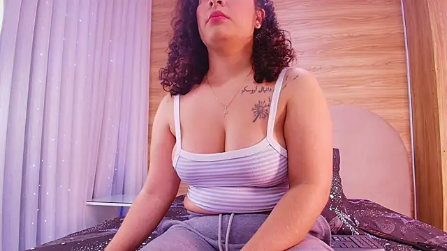 kiara lp online show from May 14, 3:03 am