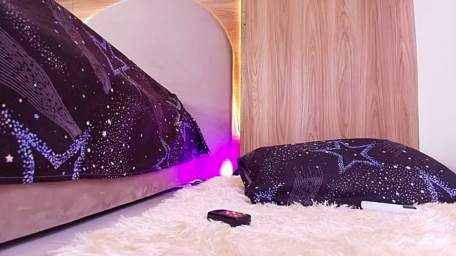 kiara lp online show from March 20, 3:18 am