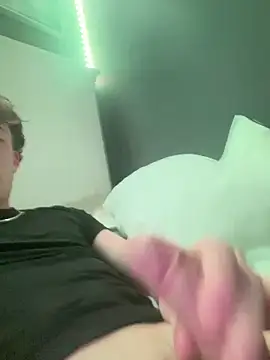 Snapshot of Hornyboy4359 chatting on March 3, 3:02 am Hornyboy4359 online show from March 3, 3:02 am