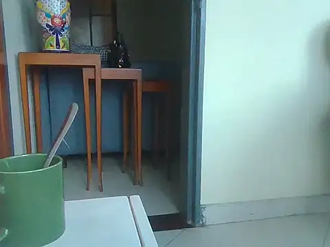 Jiwon Han online show from March 13, 9:20 pm