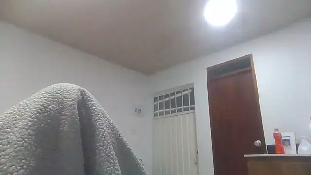 Jiwon Han online show from April 10, 1:23 am