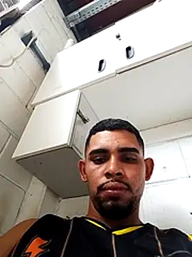 Snapshot of hugoafricano chatting on March 6, 3:18 pm hugoafricano online show from March 6, 3:18 pm