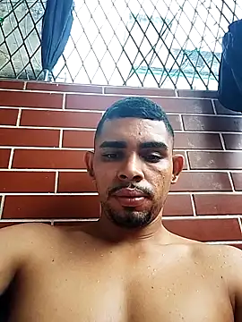 Snapshot of hugoafricano chatting on March 12, 8:24 pm hugoafricano online show from March 12, 8:24 pm