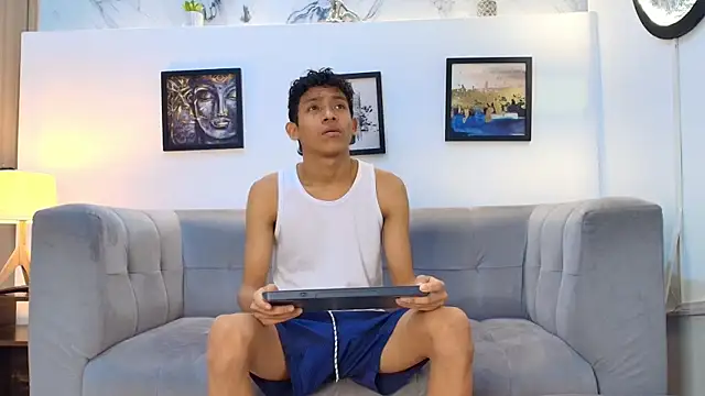 SKINNY BOYXXX online show from March 26, 7:17 am