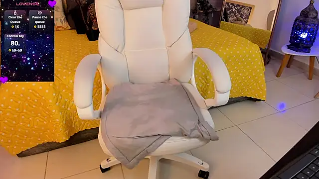  Azahaaraa  online show from March 13, 3:44 am