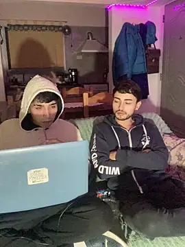 Lucasss2204 online show from March 28, 5:19 am