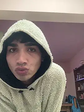 Lucasss2204 online show from April 11, 10:02 pm