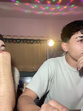 Lucasss2204 online show from March 27, 3:04 am