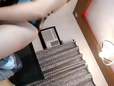 Queenmariafucker online show from March 9, 1:31 am