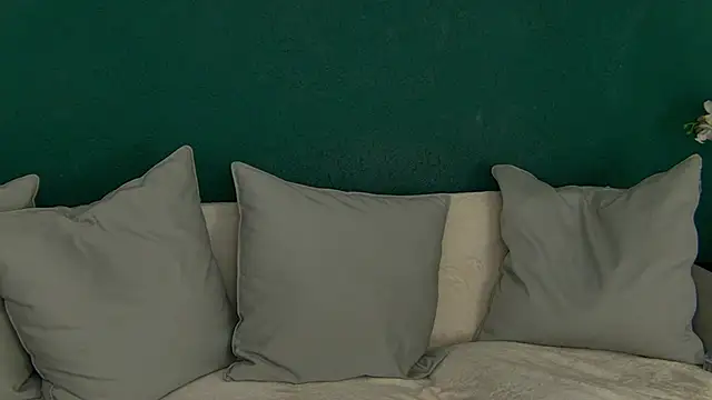 SkinnyNatty online show from March 29, 4:03 am