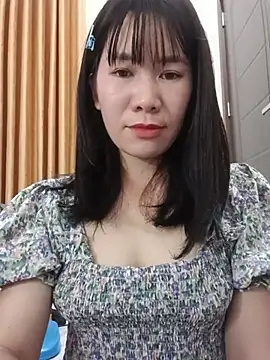 Bondgirl 9 online show from July 14, 7:31 pm