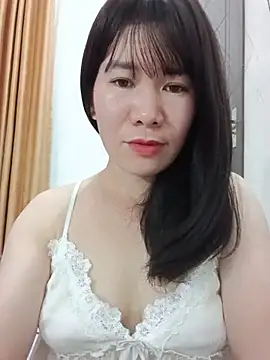Bondgirl 9 online show from July 4, 4:11 pm
