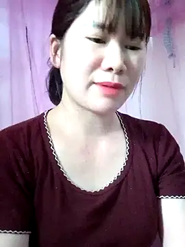 Bondgirl 9 online show from May 7, 8:07 am