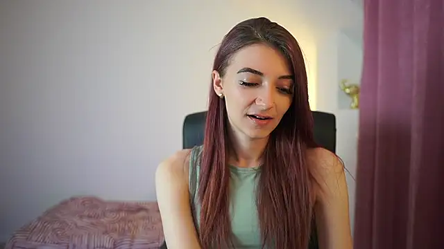 RocknRose18 online show from April 10, 1:18 pm