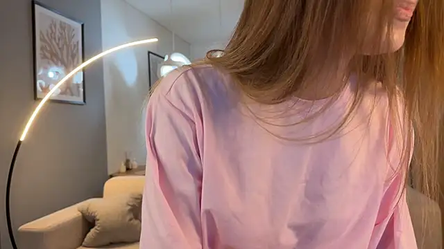 meower  online show from April 25, 4:37 am