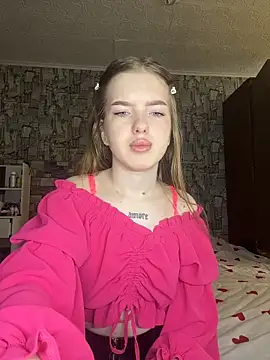 KayShaw online show from March 25, 4:01 am