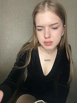 KayShaw online show from March 10, 5:22 am