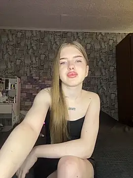 KayShaw online show from April 3, 5:03 am