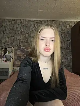 KayShaw online show from April 2, 4:30 am