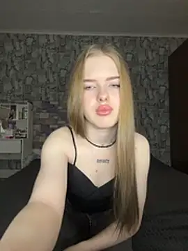 KayShaw online show from April 4, 5:03 am