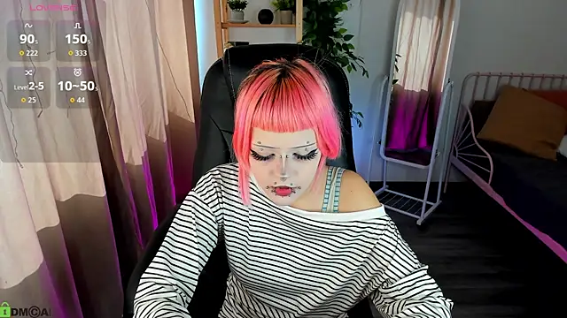 Necucuby online show from April 4, 8:10 am