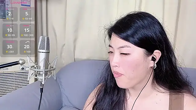 Tavie1744 online show from April 13, 11:42 pm