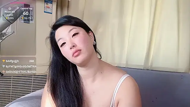 Tavie1744 online show from March 28, 11:39 pm