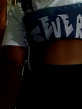 Xyzbiggyal online show from March 15, 10:33 am