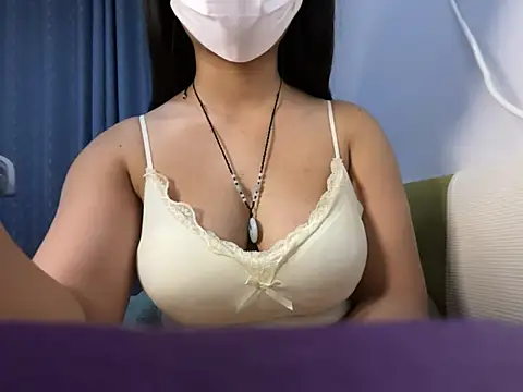 Titi-005 online show from May 12, 1:06 pm