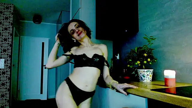 misssweet online show from May 16, 1:59 am